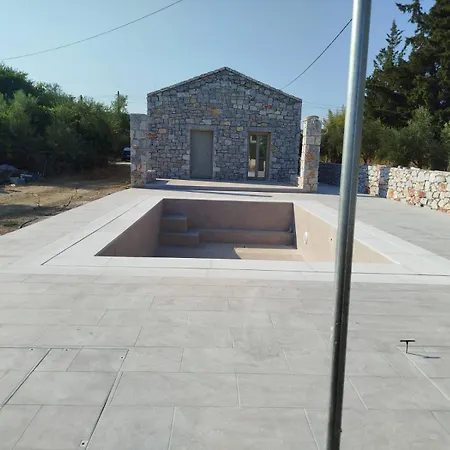 アパート Anastasakos *